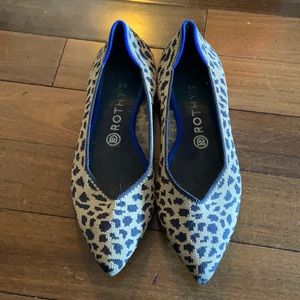 Rothy’s leopard print pointy flats
